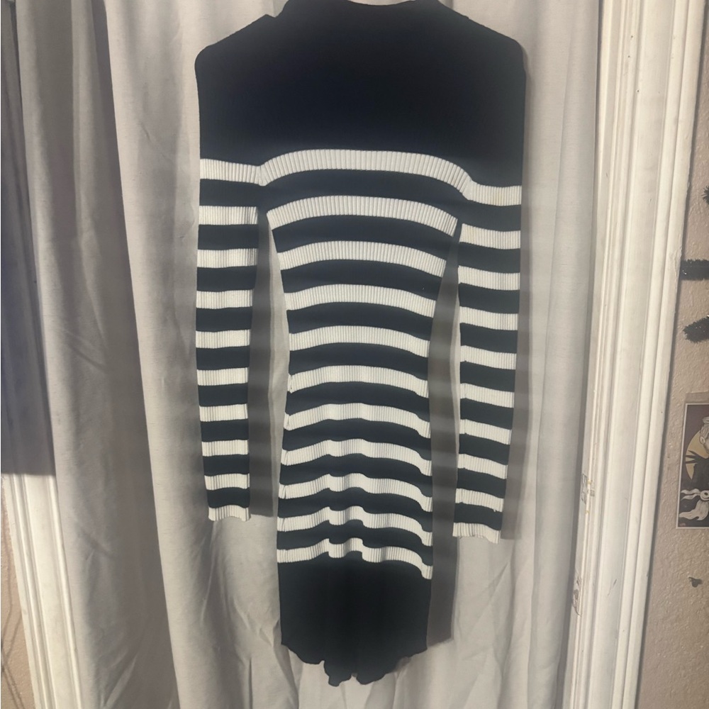 Almost Famous Black and White Striped Long Sleeve Dress